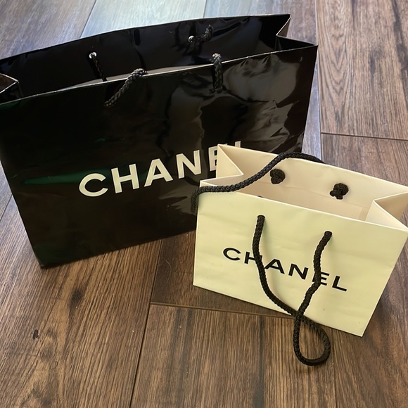 Authentic Chanel Gift bags - Picture 2 of 2